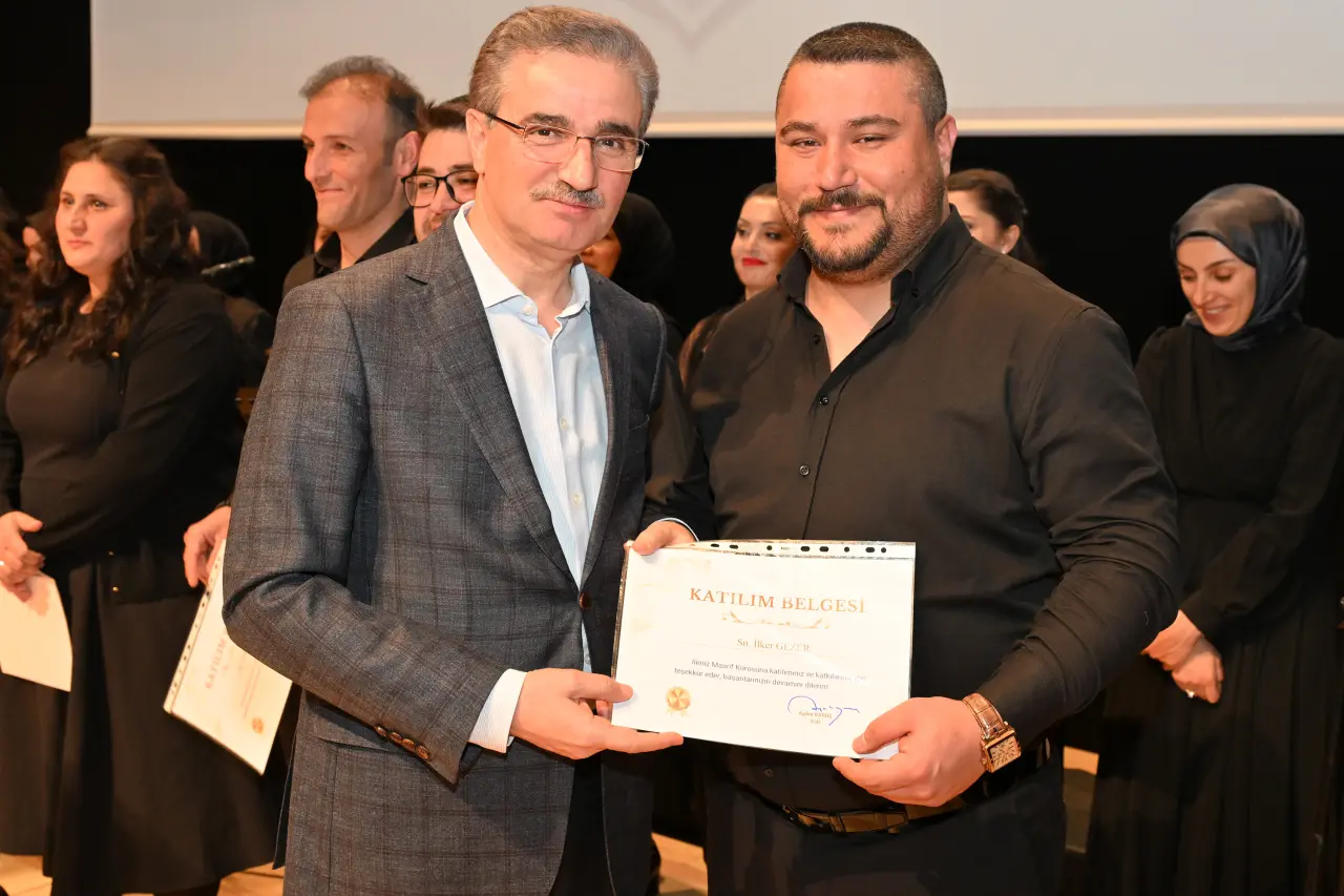 Gümüşhane’de sahne öğretmenlerin! Maarif Korosu’ndan unutulmaz sanat gecesi 42