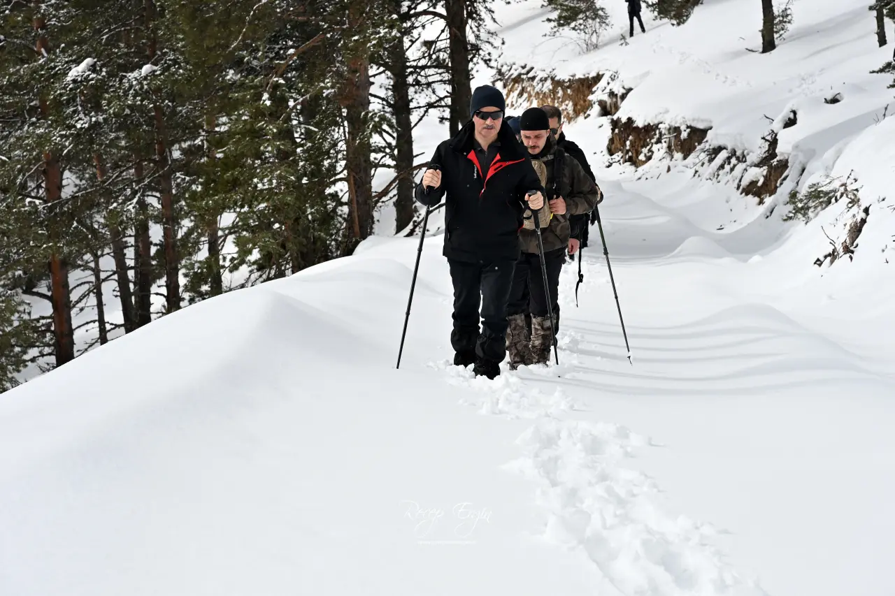 Bir günde dört mevsimi birden yaşadılar 25