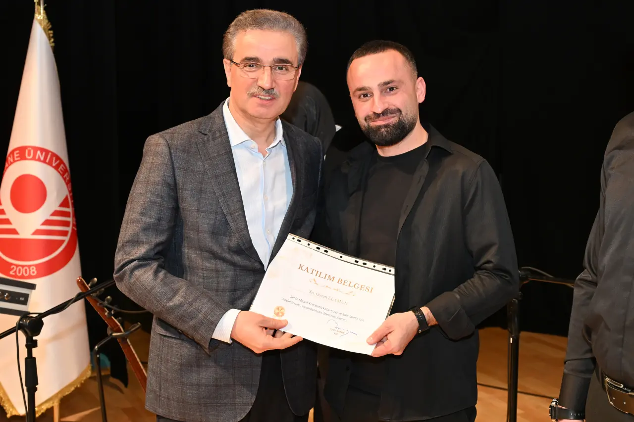 Gümüşhane’de sahne öğretmenlerin! Maarif Korosu’ndan unutulmaz sanat gecesi 6