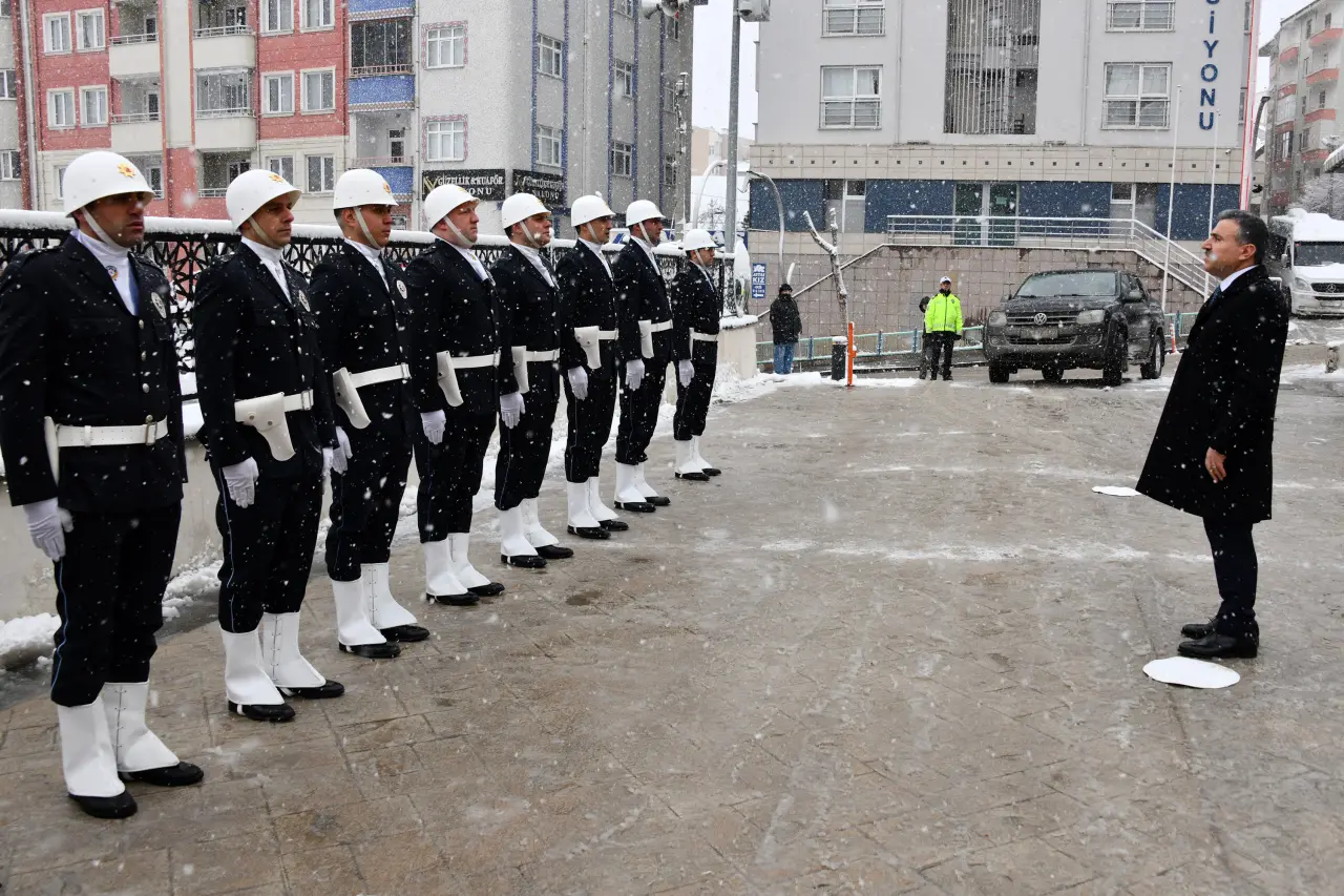 Gümüşhane Valisi Cevdet Atay görevine başladı 3