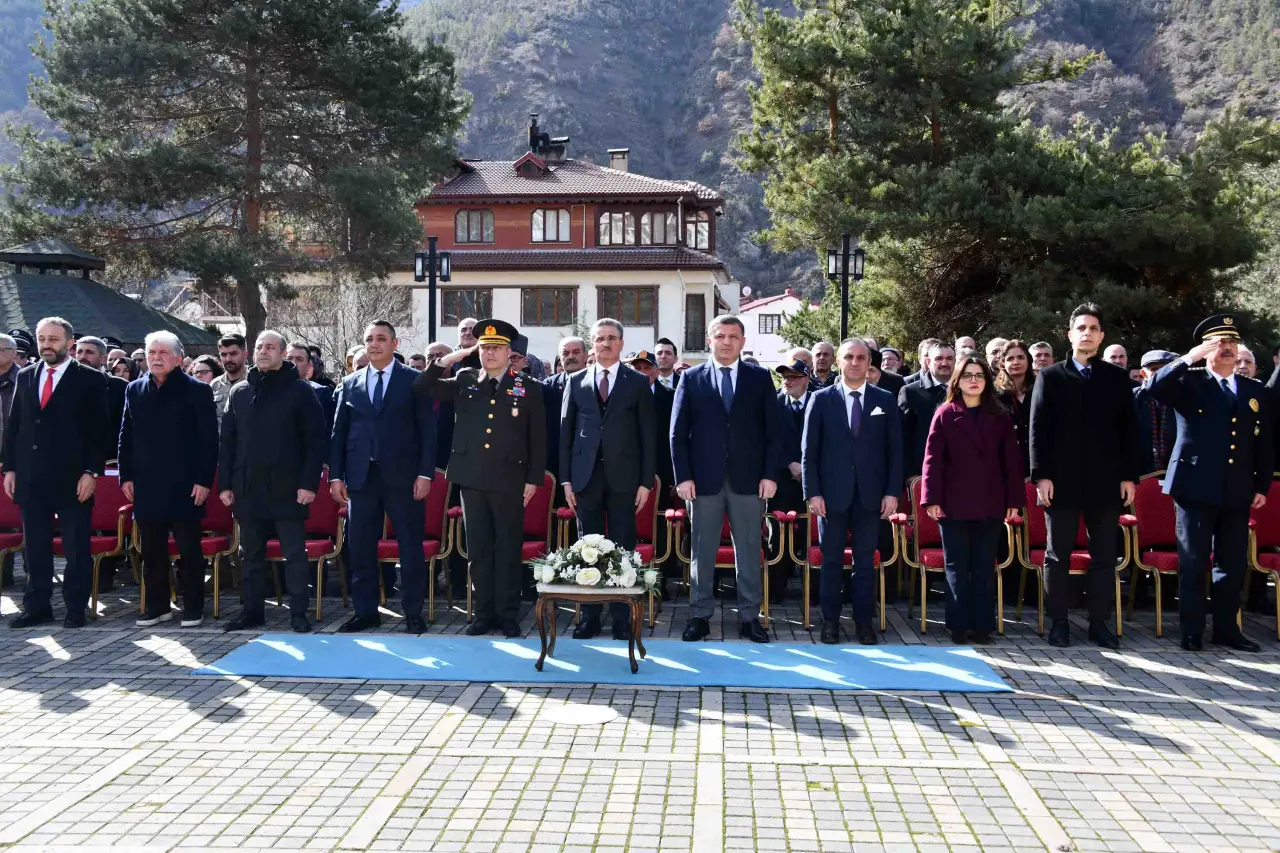 Gümüşhane'nin Kurtuluşunun 108. Yıl Dönümü Törenlerle Kutlandı 17