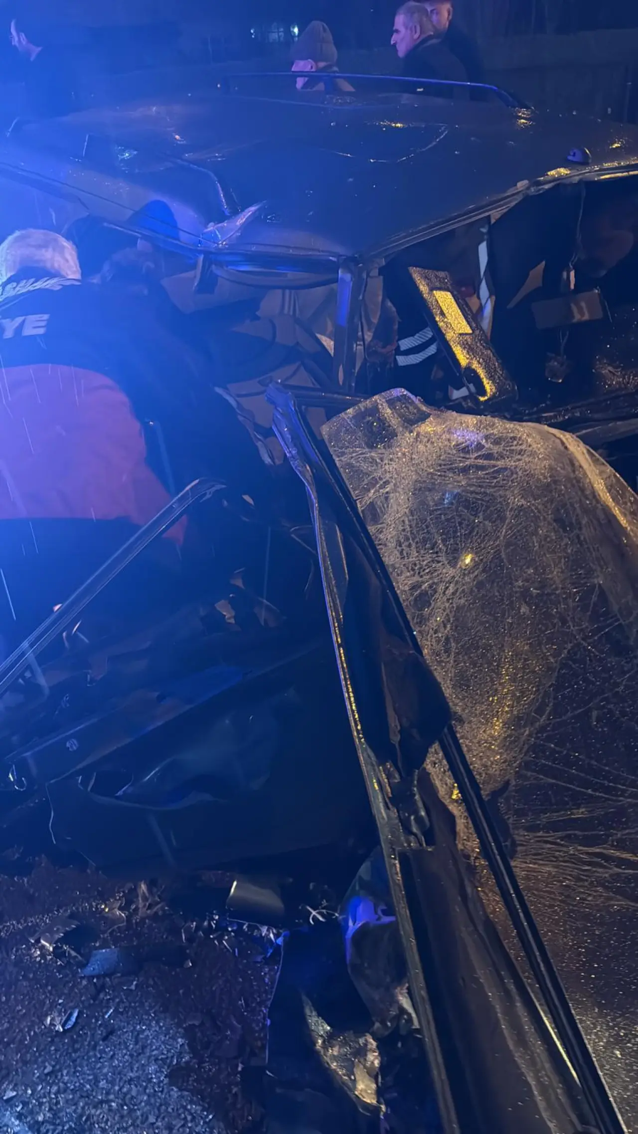 Gümüşhane’de iftara dakikalar kala feci kaza: 1 ölü 3 yaralı 6