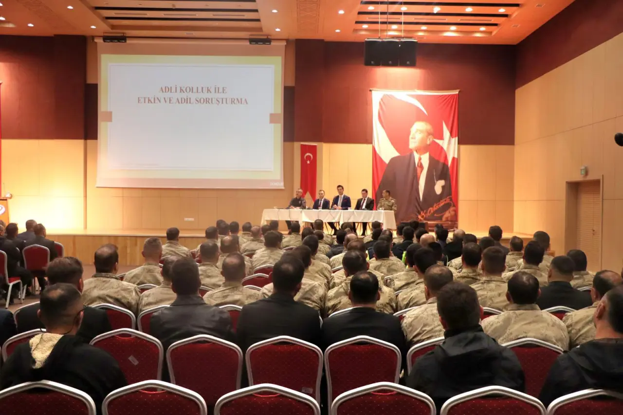 Gümüşhane Cumhuriyet Başsavcılığı’ndan kolluk personeline eğitim semineri 2