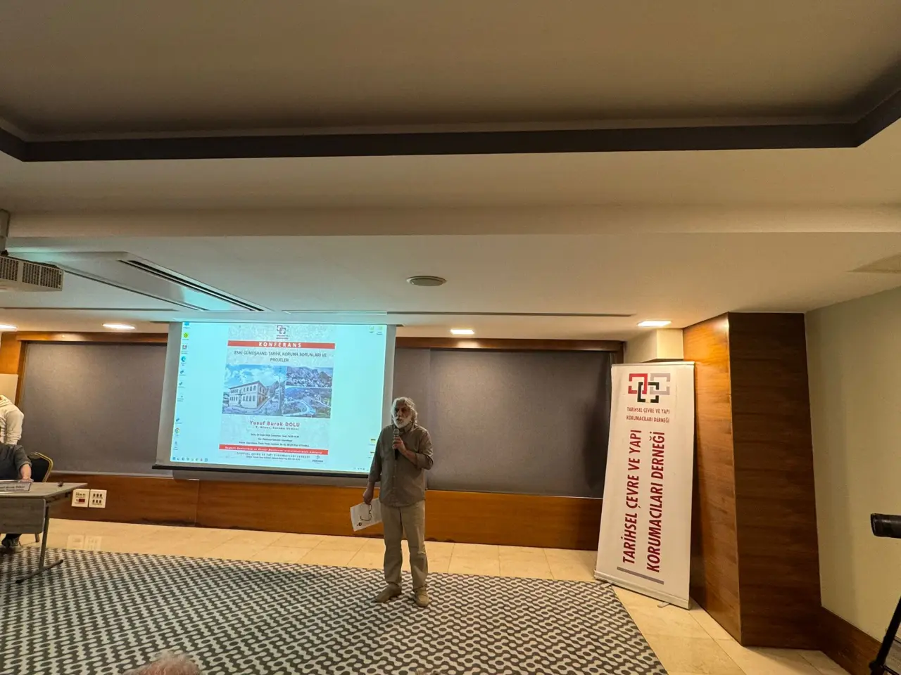 İstanbul’da Süleymaniye Rüzgarı: Mimar Burak Dolu’dan Eski Gümüşhane Konferansı 8