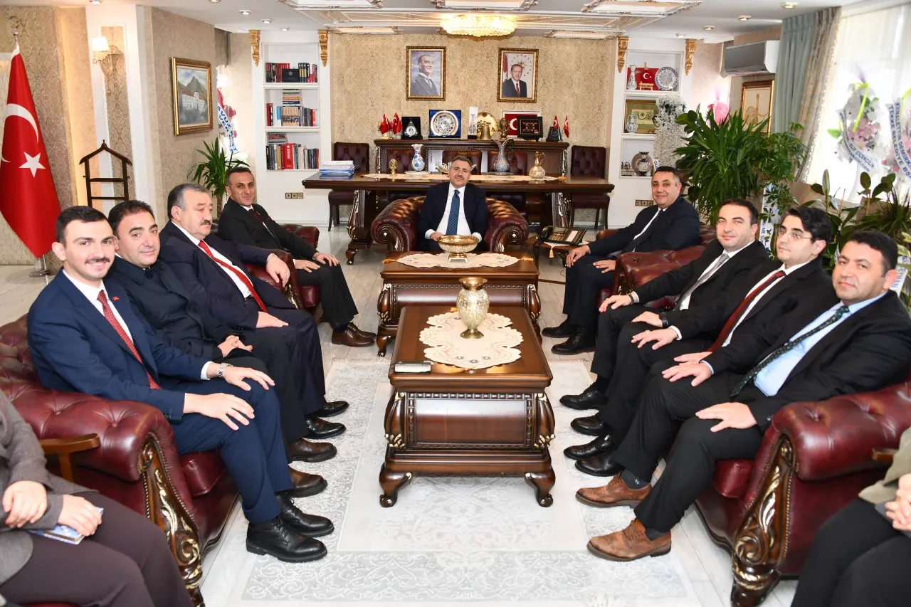 Gümüşhane Valisi Cevdet Atay görevine başladı 9