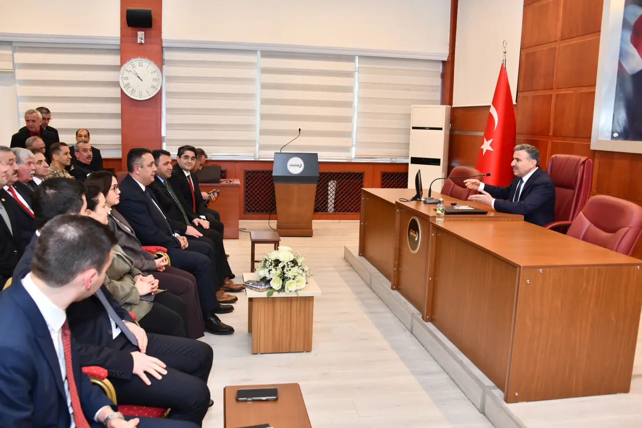 Gümüşhane Valisi Cevdet Atay görevine başladı 5