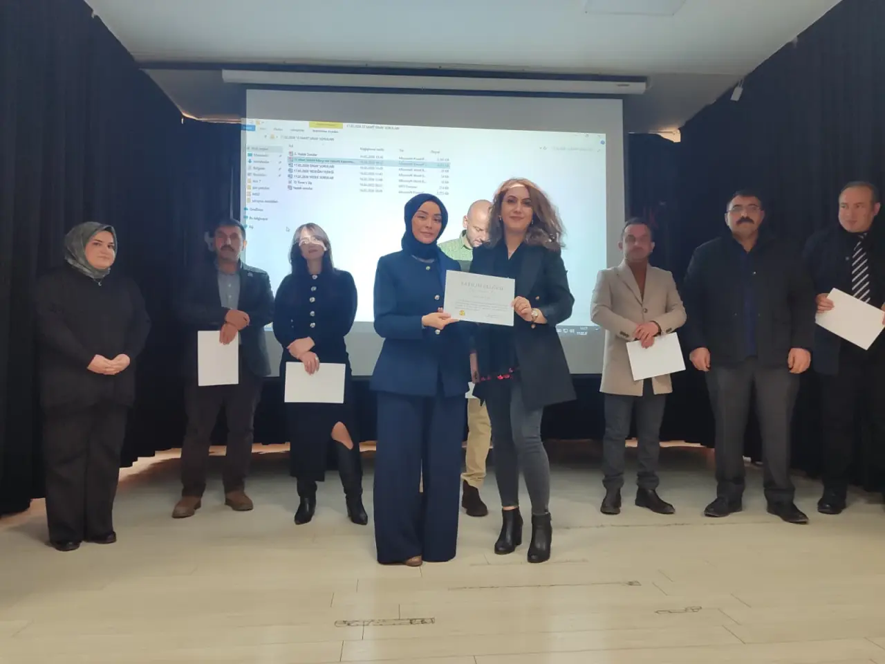 Gümüşhane'de Gençlerin "İstiklal" Yarışı: Şiran Fen Lisesi Şampiyon Oldu! 5