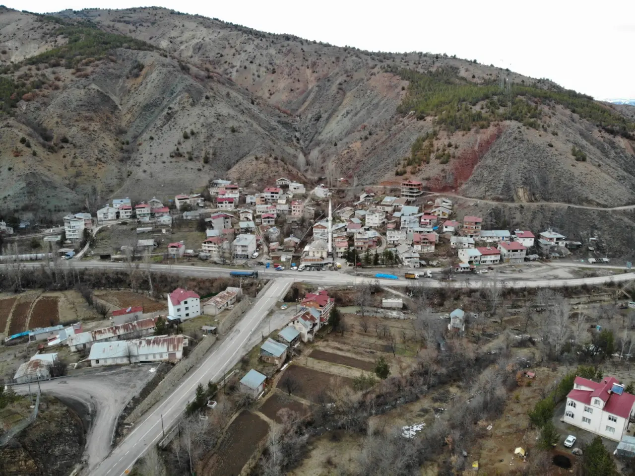 Kırıklı'da çeyrek asra dayanan iftar geleneği: 22 yıldır yolculara sofra kuruluyor 7