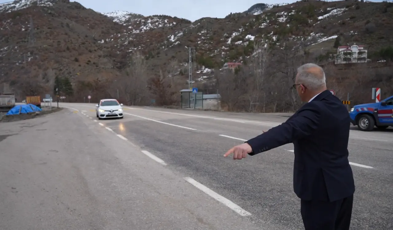 Kırıklı'da çeyrek asra dayanan iftar geleneği: 22 yıldır yolculara sofra kuruluyor 1