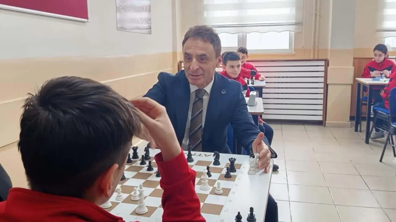 Gazipaşa Ortaokulu’nda Yaşam Becerileri ve Akıl Oyunları Sınıfları Törenle Açıldı 9