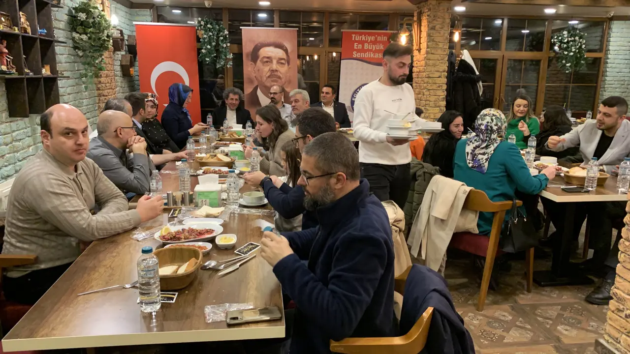 Eğitim-Bir-Sen’den Gümüşhane Üniversitesi’nin zirvedeki akademisyenlerine plaket 9