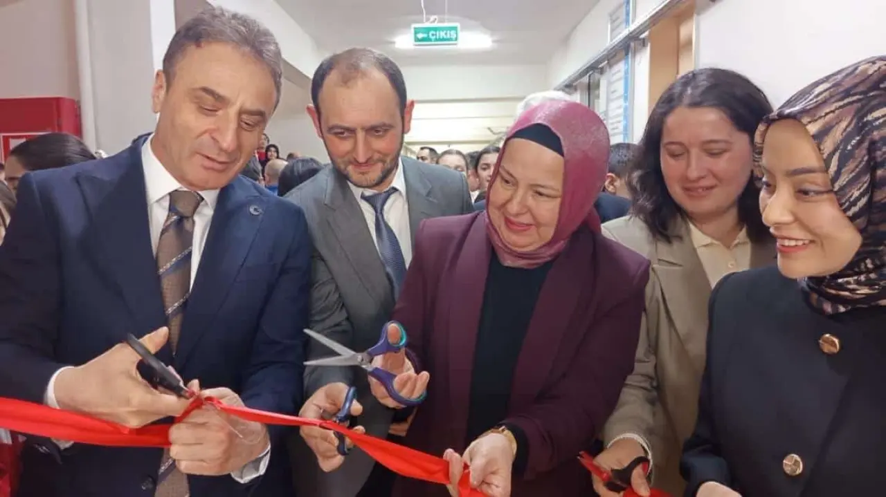 Gazipaşa Ortaokulu’nda Yaşam Becerileri ve Akıl Oyunları Sınıfları Törenle Açıldı 4