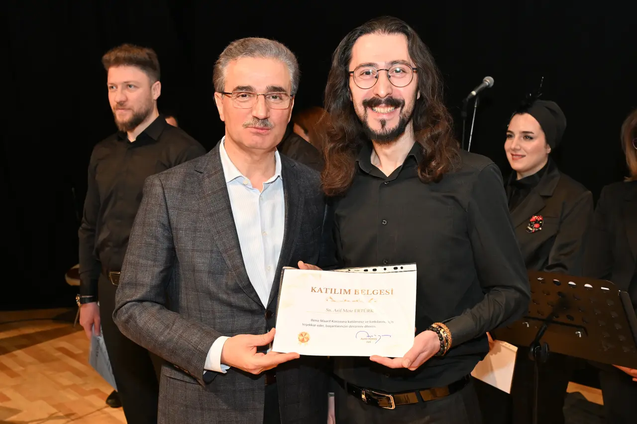 Gümüşhane’de sahne öğretmenlerin! Maarif Korosu’ndan unutulmaz sanat gecesi 33