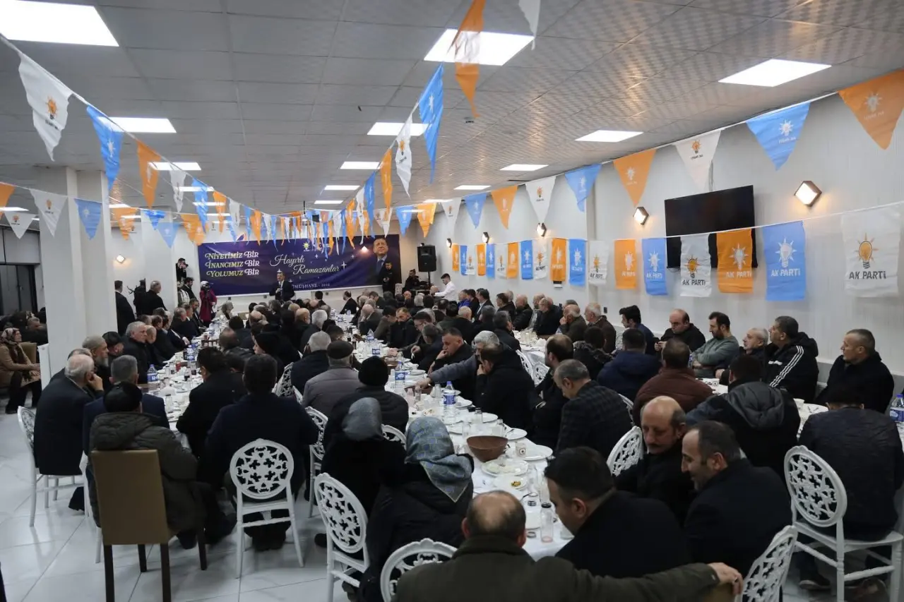 AK Parti Teşkilat Başkanı Ahmet Büyükgümüş Gümüşhane’de Teşkilatla Buluştu 9