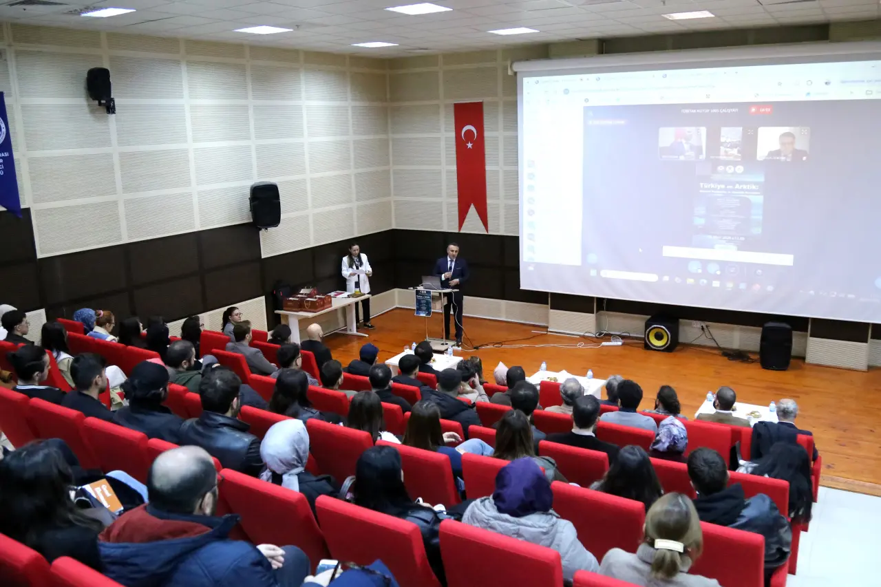 Arktik’in Geleceği Gümüşhane’de Tartışıldı 3