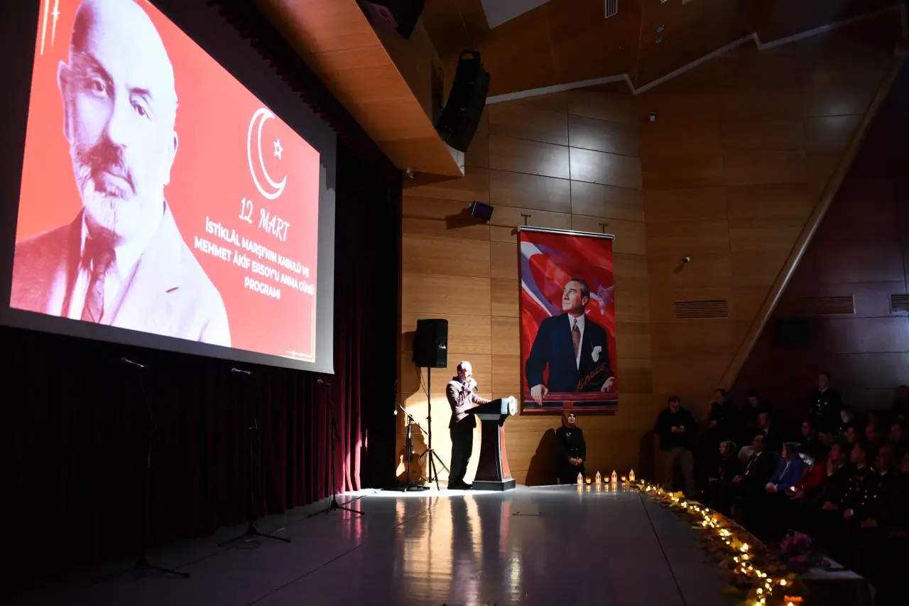 Gümüşhane'de 12 Mart Coşkusu: "Allah Bu Millete Bir Daha İstiklal Marşı Yazdırmasın" 17