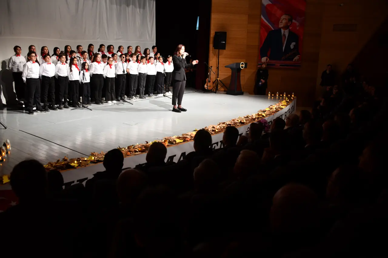Gümüşhane'de 12 Mart Coşkusu: "Allah Bu Millete Bir Daha İstiklal Marşı Yazdırmasın" 19
