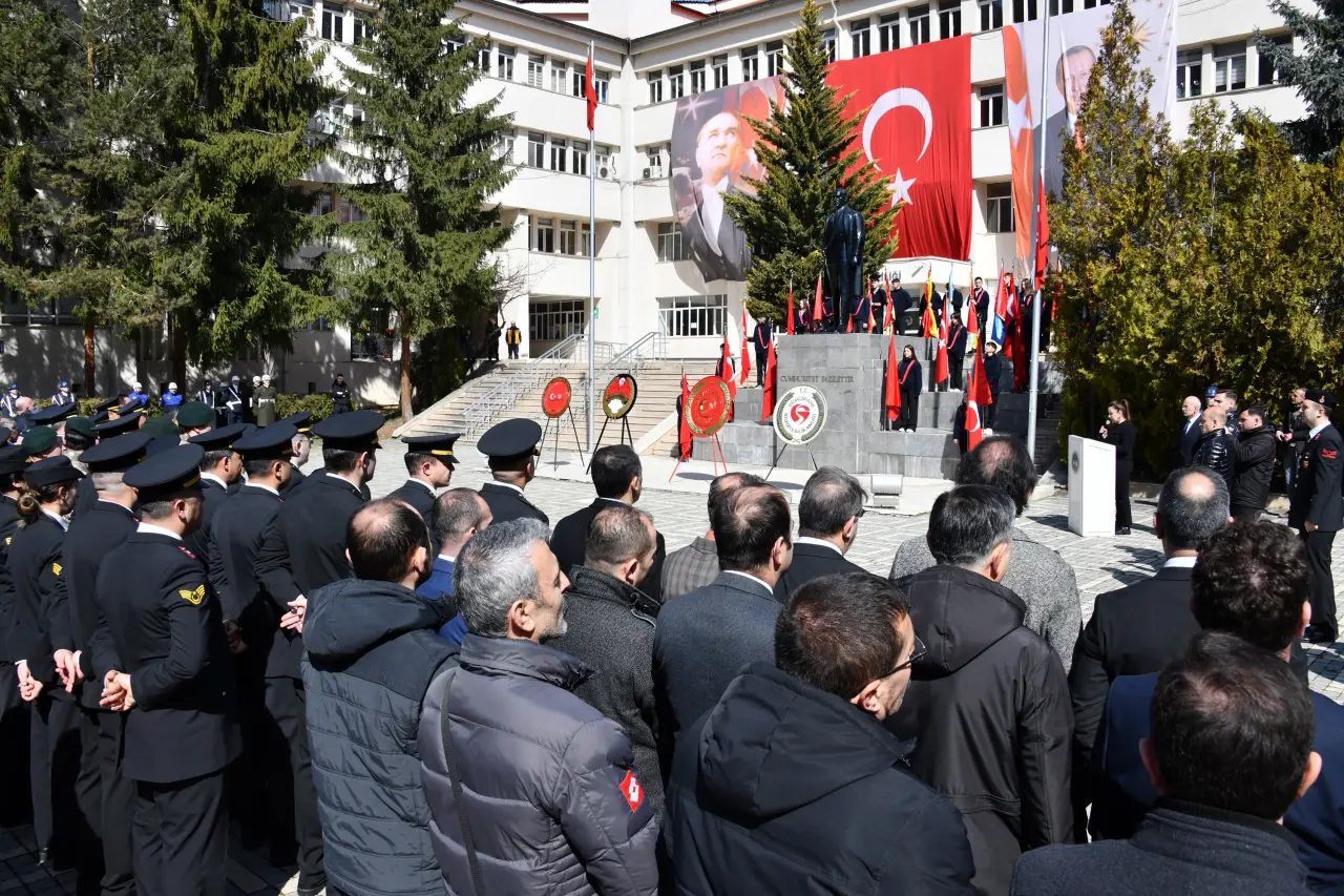 Gümüşhane’de 18 Mart Şehitleri Anma Günü ve Çanakkale Zaferi Programı Düzenlendi 18
