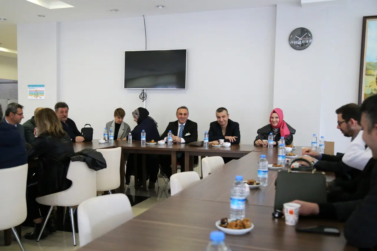 Gümüşhane Üniversitesi ailesi bayramlaşma töreninde bir araya geldi 6