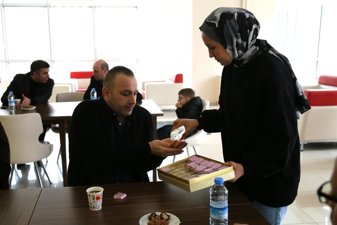 Gümüşhane Üniversitesi ailesi bayramlaşma töreninde bir araya geldi 7