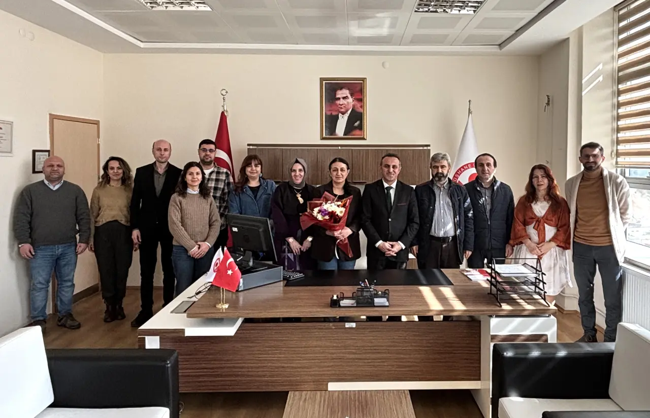 Gümüşhane Üniversitesi Edebiyat Fakültesi’nde bayrak değişimi 1