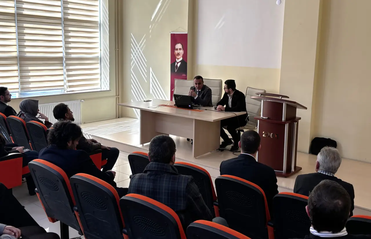 Gümüşhane Üniversitesi Sosyal Bilimler MYO’da Akademik Kurul Toplantısı Gerçekleştirildi 3