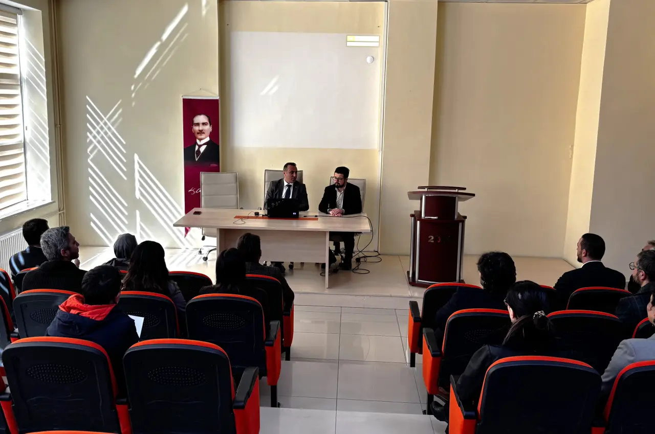 Gümüşhane Üniversitesi Sosyal Bilimler MYO’da Akademik Kurul Toplantısı Gerçekleştirildi 1