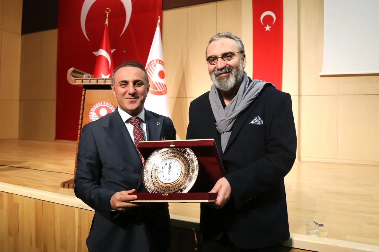 Gümüşhane Üniversitesi’nde Ramazan İklimi: Senai Demirci “Gönül Hekimi” Olarak Kürsüdeydi 8