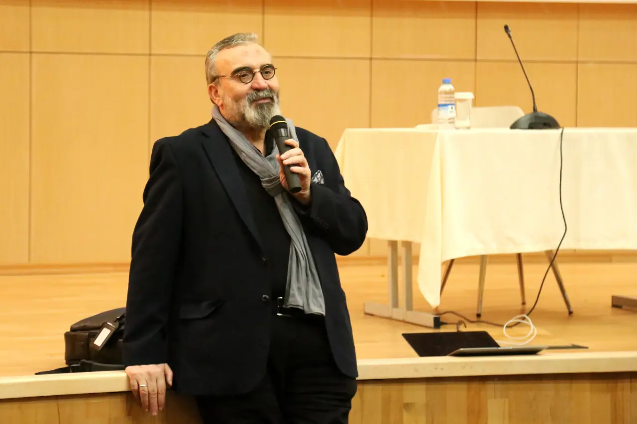 Gümüşhane Üniversitesi’nde Ramazan İklimi: Senai Demirci “Gönül Hekimi” Olarak Kürsüdeydi 7