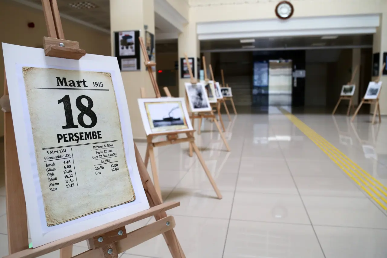 Gümüşhane'de duygusal anlar: "Kınalı Hasan" sahne alınca salon gözyaşlarına boğuldu! 6