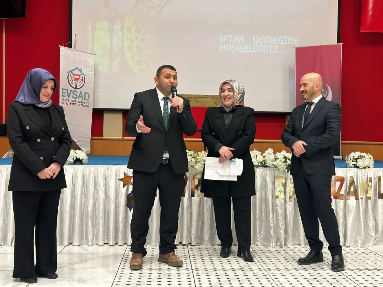 Gümüşhane’de Kalpleri Isıtan Tablo: 72 Çocuğun Yüzünde Tebessüm Oldular! 2