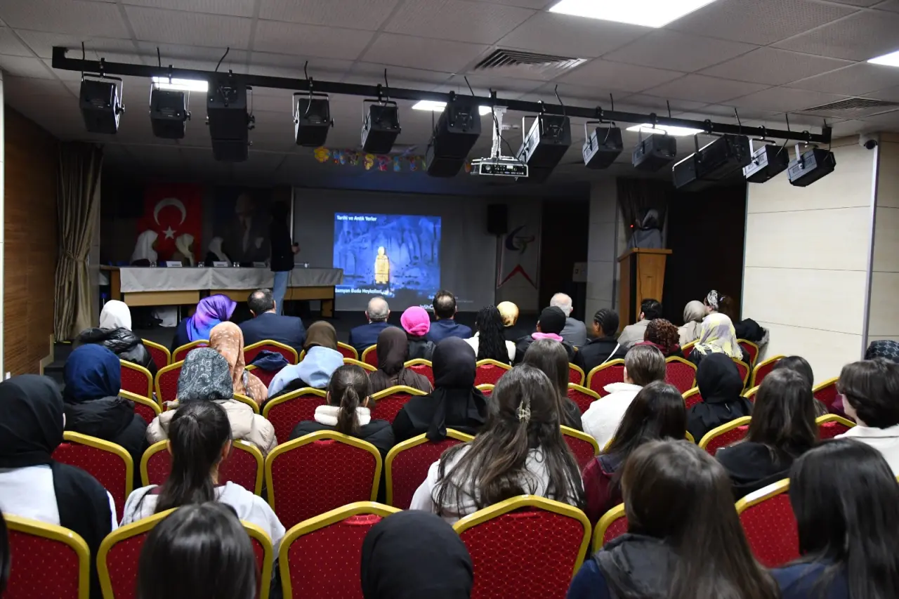 Gümüşhane’de "Kültürlerarası Değer Buluşmaları" Serisi Başarıyla Tamamlandı 9