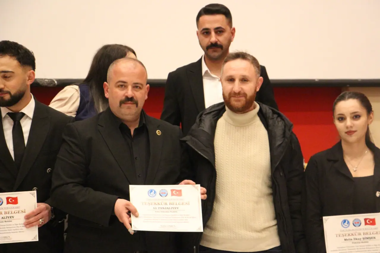 Gümüşhane'de Şehir ve Üniversite Gençliği İftar Sofrasında Kenetlendi 6