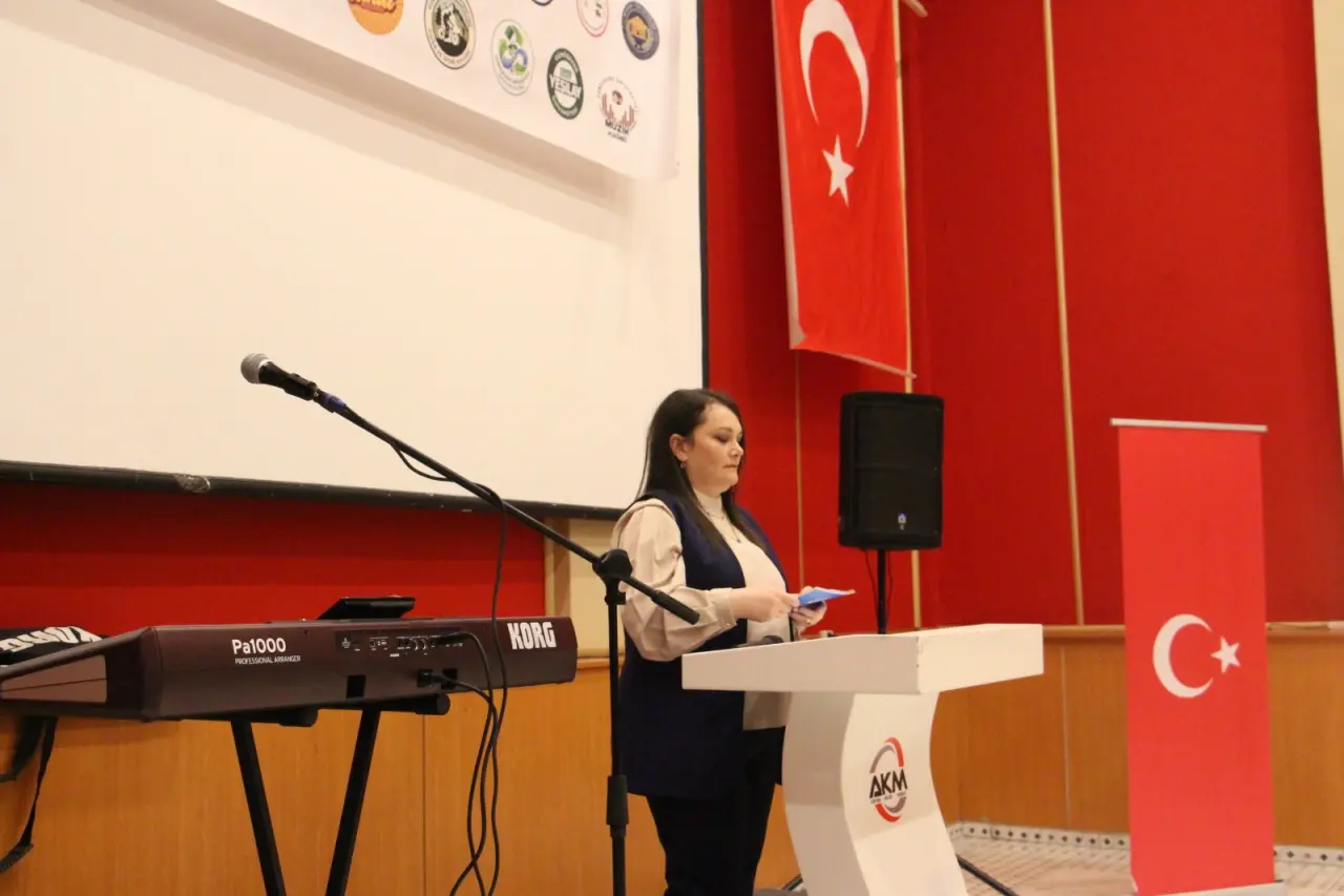 Gümüşhane'de Şehir ve Üniversite Gençliği İftar Sofrasında Kenetlendi 10