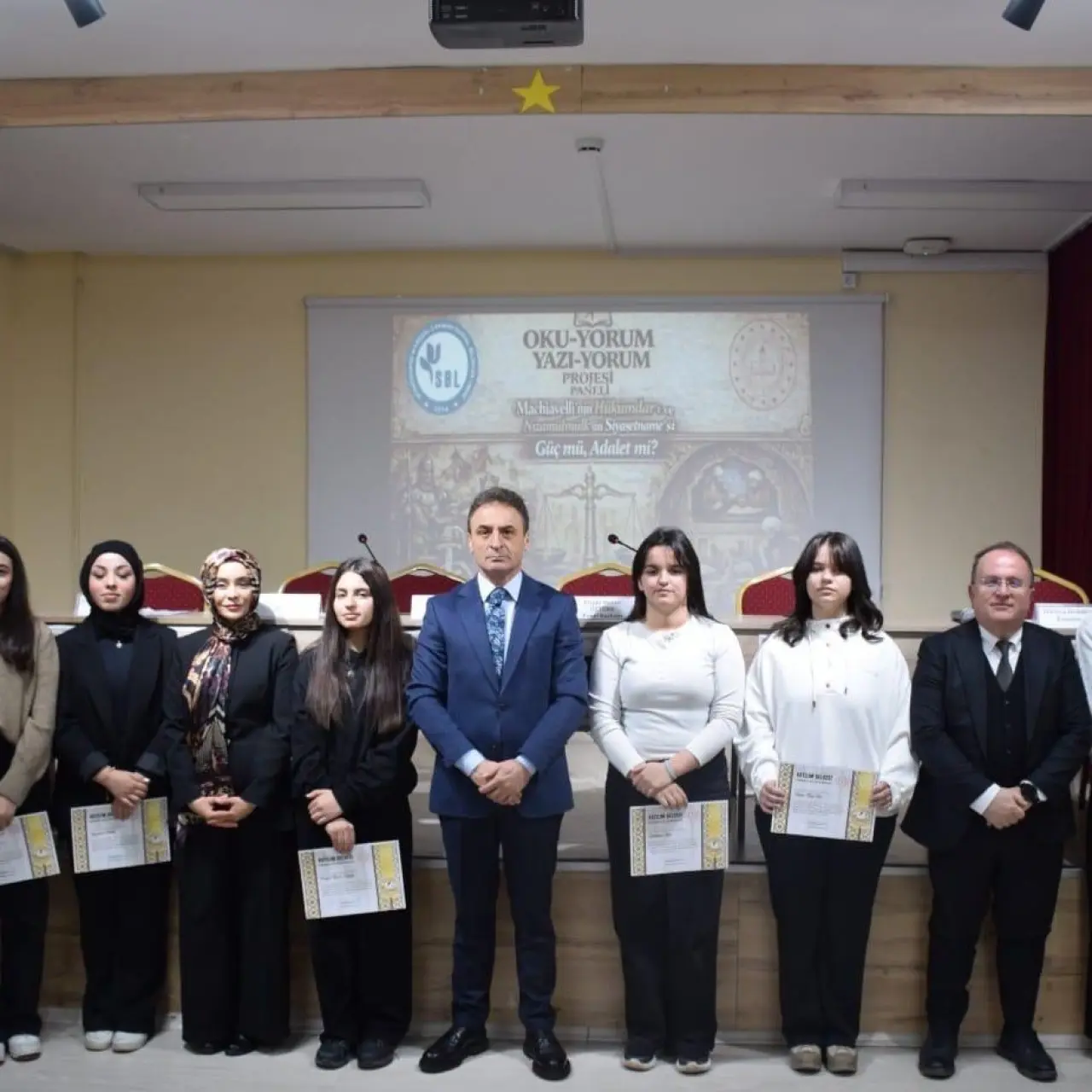 Nizamülmülk mü, Machiavelli mi? Gümüşhaneli öğrencilerden ezber bozan kıyas! 1