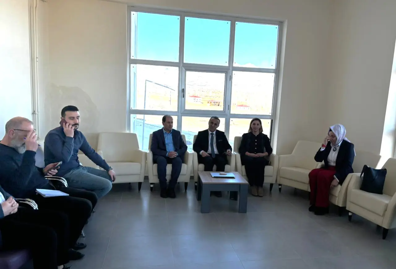 Rektör Prof. Dr. Oktay Yıldız Şiran’daki Meslek Yüksekokullarında Akademik Kurul Toplantılarına Başkanlık Etti 4