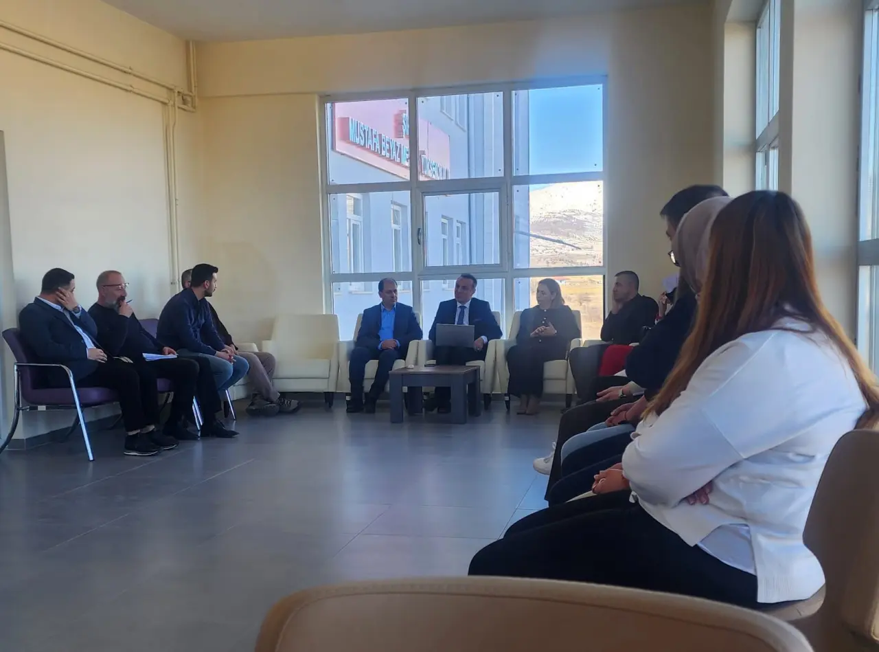 Rektör Prof. Dr. Oktay Yıldız Şiran’daki Meslek Yüksekokullarında Akademik Kurul Toplantılarına Başkanlık Etti 3