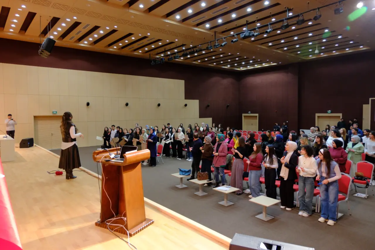 Gümüşhane Üniversitesi’nde eğitimde drama ve öğrenme yaklaşımları semineri düzenlendi 6