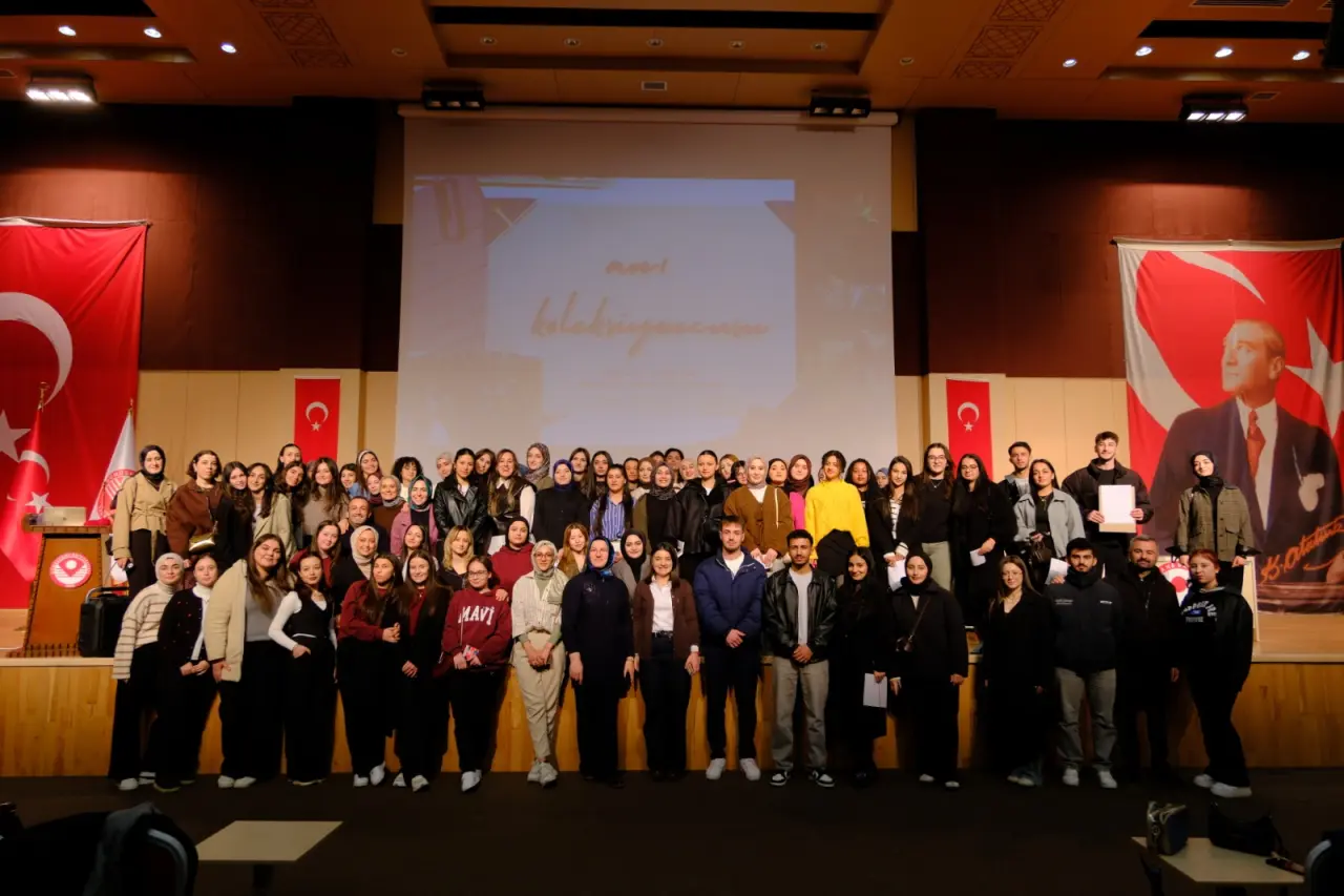 Gümüşhane Üniversitesi’nde eğitimde drama ve öğrenme yaklaşımları semineri düzenlendi 1