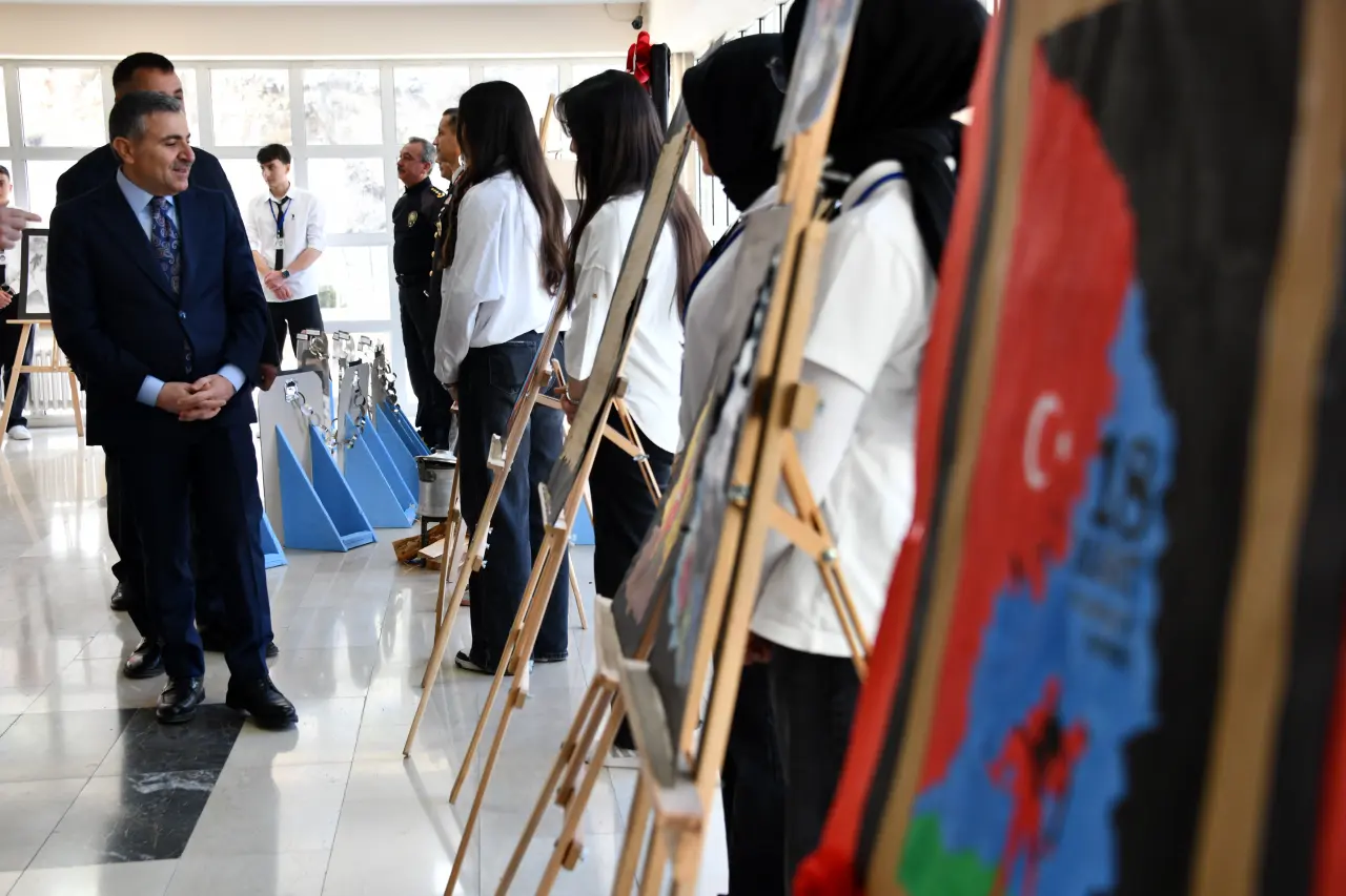 Gümüşhane’de 18 Mart Şehitleri Anma Günü ve Çanakkale Zaferi’nin 111. Yıl Dönümü Törenle Kutlandı 11