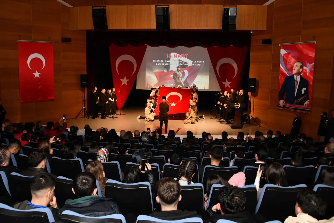 Gümüşhane’de 18 Mart Şehitleri Anma Günü ve Çanakkale Zaferi’nin 111. Yıl Dönümü Törenle Kutlandı 5