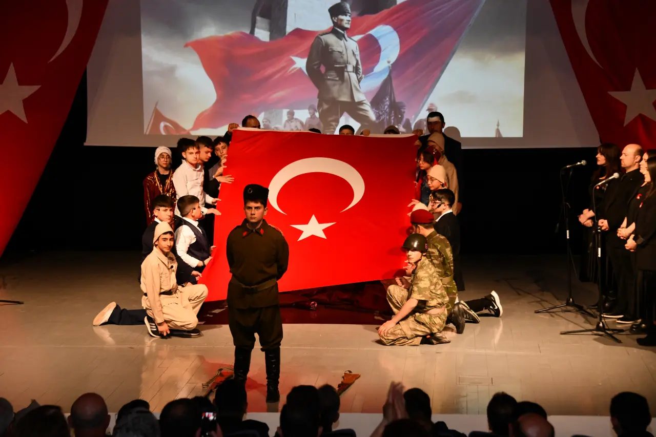 Gümüşhane’de 18 Mart Şehitleri Anma Günü ve Çanakkale Zaferi’nin 111. Yıl Dönümü Törenle Kutlandı 25