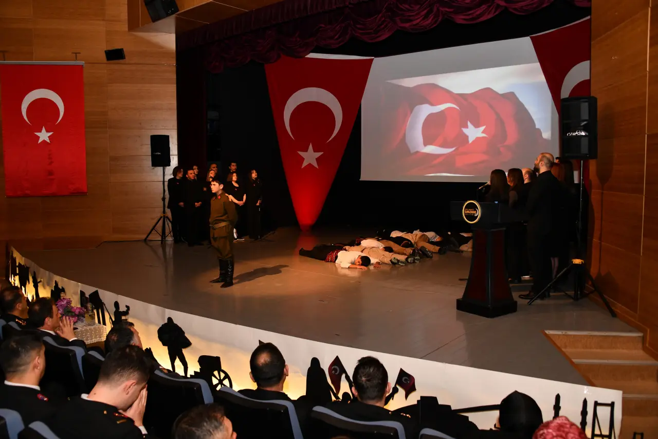 Gümüşhane’de 18 Mart Şehitleri Anma Günü ve Çanakkale Zaferi’nin 111. Yıl Dönümü Törenle Kutlandı 24