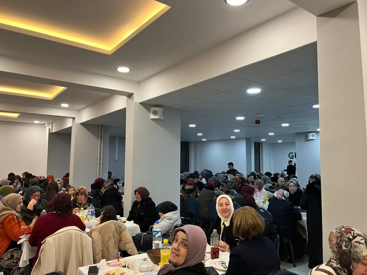 Tekke Belediyesi’nin 8 Mart Dünya Kadınlar Günü iftar programı yoğun ilgi gördü 8