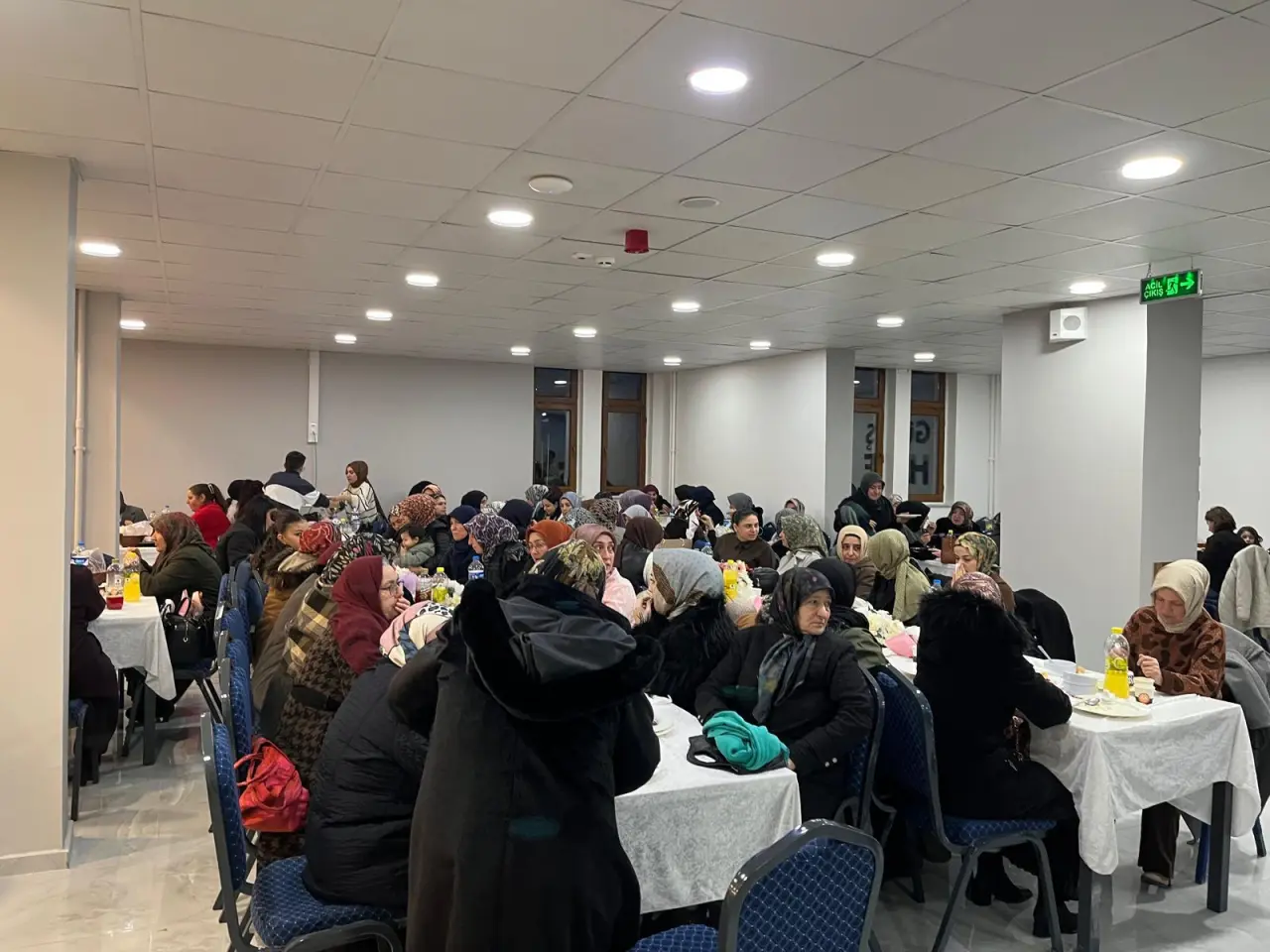 Tekke Belediyesi’nin 8 Mart Dünya Kadınlar Günü iftar programı yoğun ilgi gördü 6