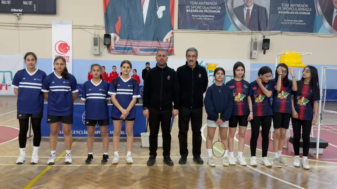 Tekke Ortaokulu Badminton Takımı Üst Üste 3. Kez Bölge Şampiyonu Oldu 4
