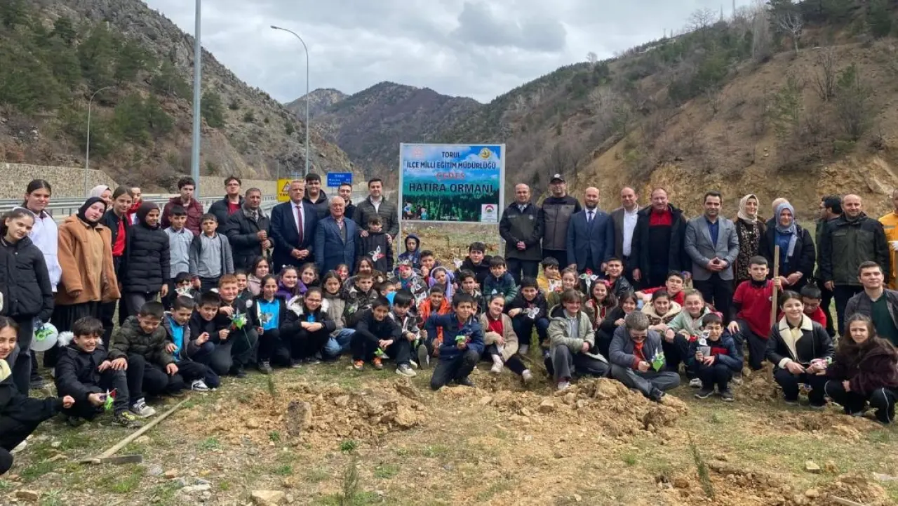Torul’da Eğitime Yeşil Dokunuş: ÇEDES Hatıra Ormanı Kuruldu 5