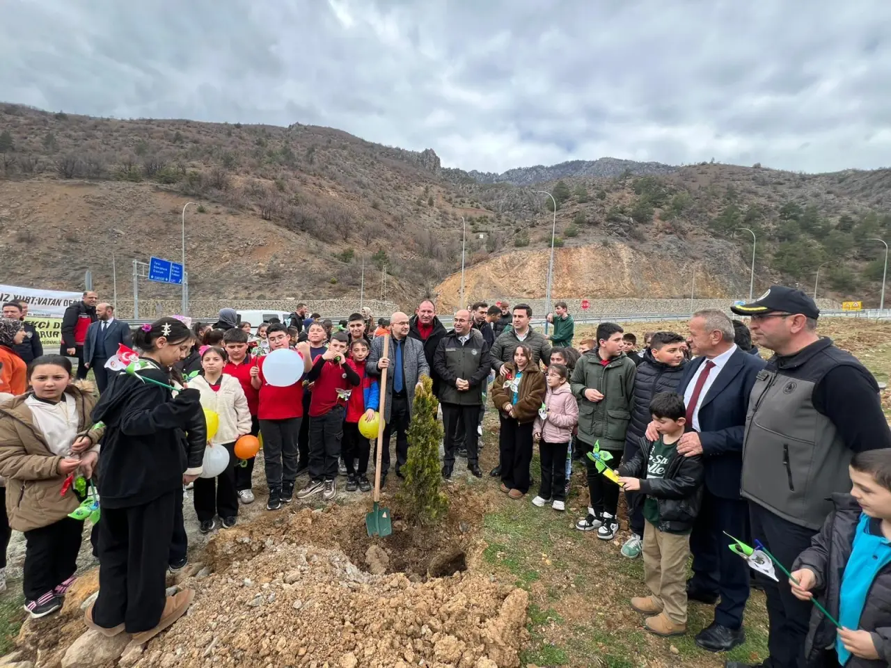 Torul’da Eğitime Yeşil Dokunuş: ÇEDES Hatıra Ormanı Kuruldu 1
