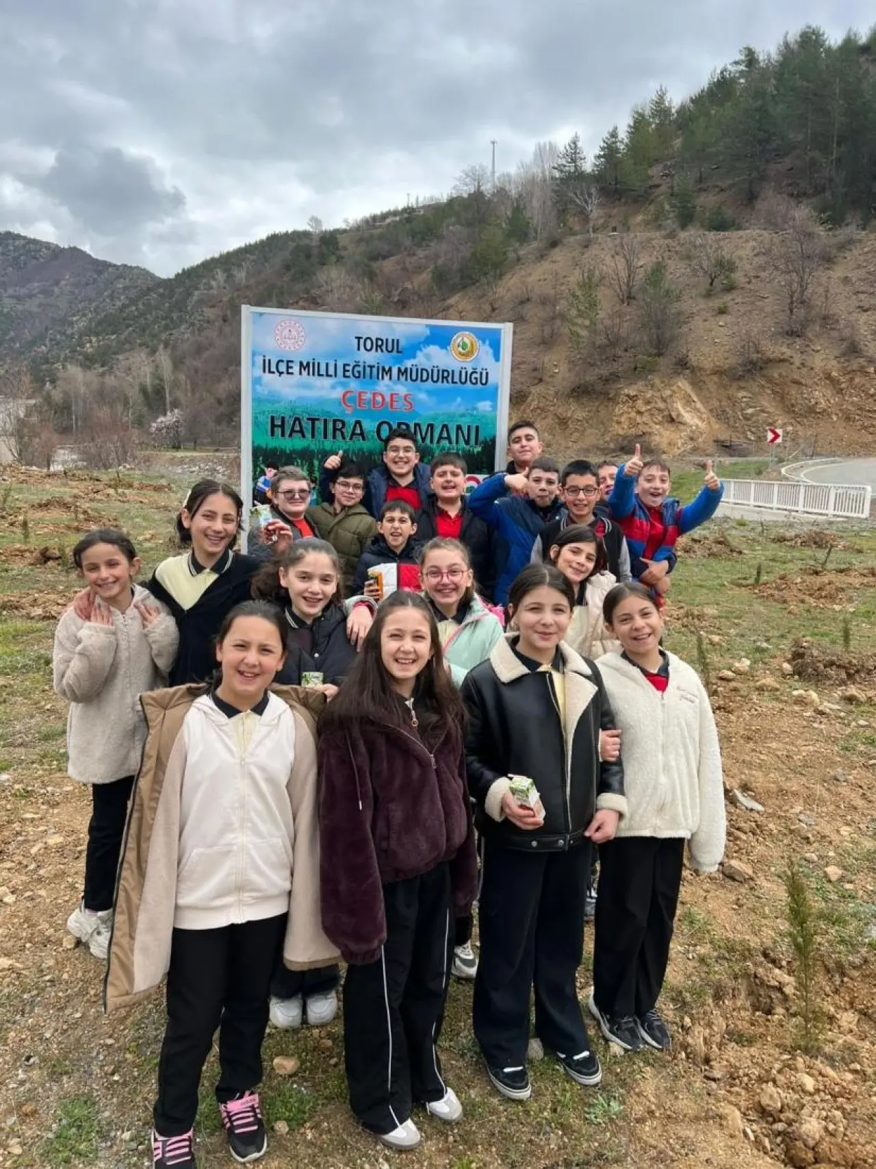 Torul’da Eğitime Yeşil Dokunuş: ÇEDES Hatıra Ormanı Kuruldu 9