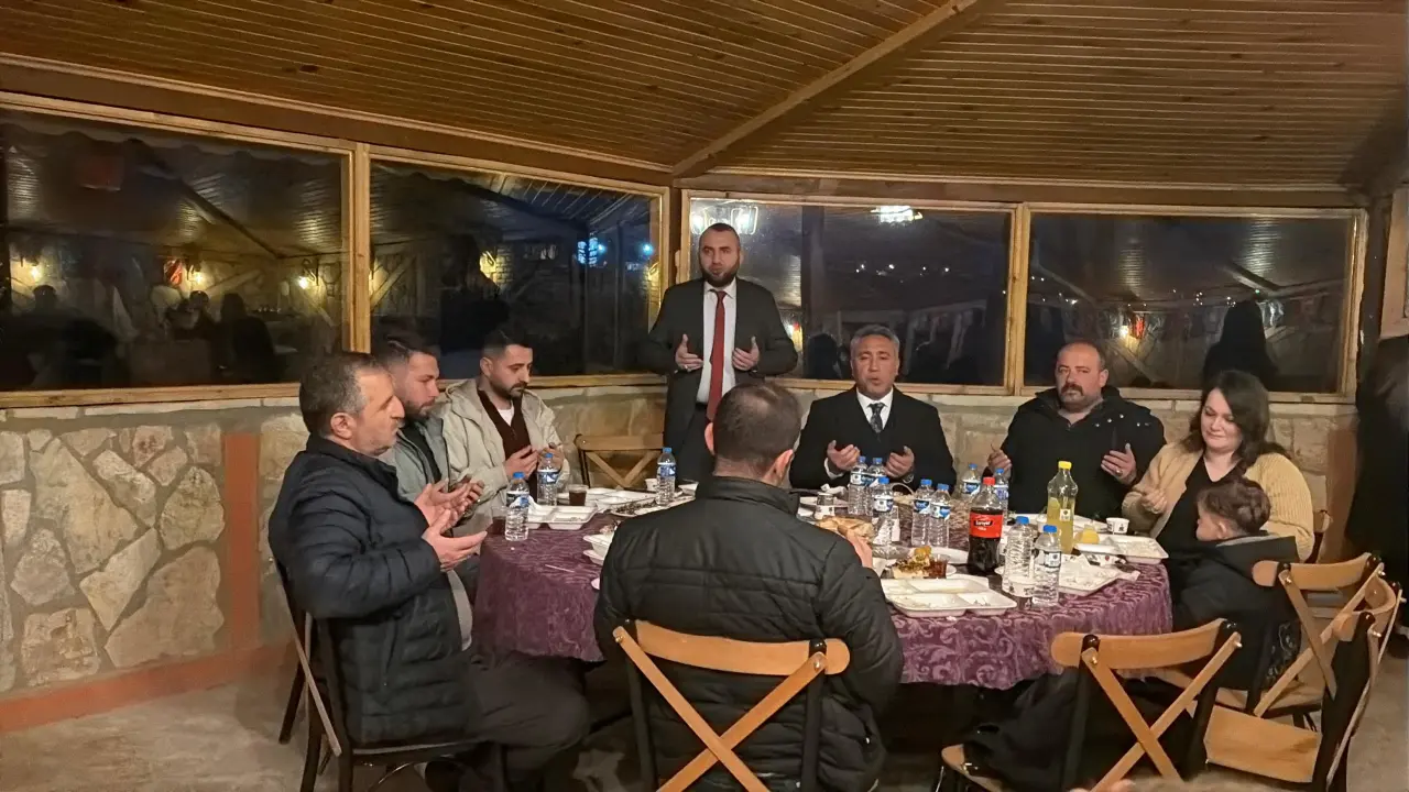 Ülkü Ocakları Gümüşhane İl Başkanlığı Ramazan Boyunca Gönül Sofraları Kurdu 9